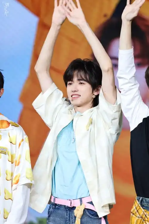 宋亚轩康师傅冰红茶品牌代言人##不分大小 玩个痛快##不管几岁快乐