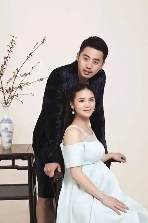 快女黄英现在的状况如何?黄英老公曹帅家里(黄英 快女)