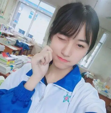 qq女生头像校服控可爱穿校服可爱女生头像女生头像身穿校服美丽图片