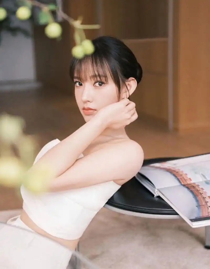 程潇,这么穿才显示吃了她的过人之处,太给力了!