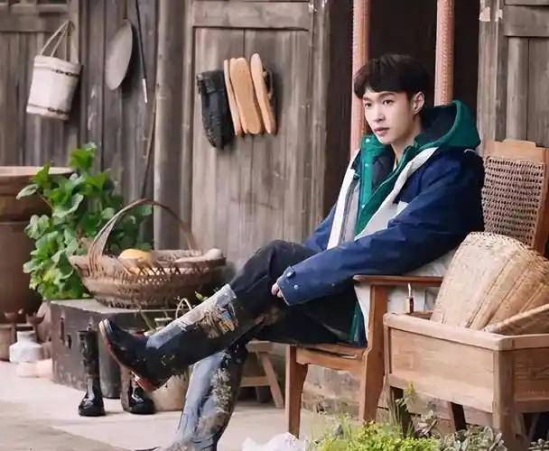 但是很多人都觉得姚安娜并不是张艺兴的择偶标准