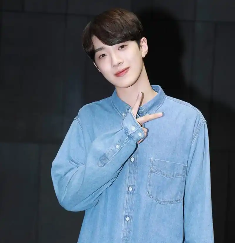 你见过这样的"梁又年"吗