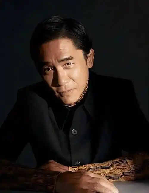 事实证明,61岁久居海外的梁朝伟,已经走上了另一条人生道路_生活_日本