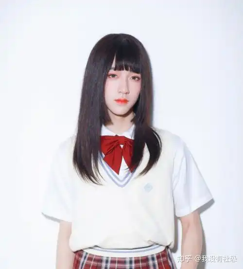 姐妹们有没有贺峻霖的可爱照片微信头像那种谢谢啦