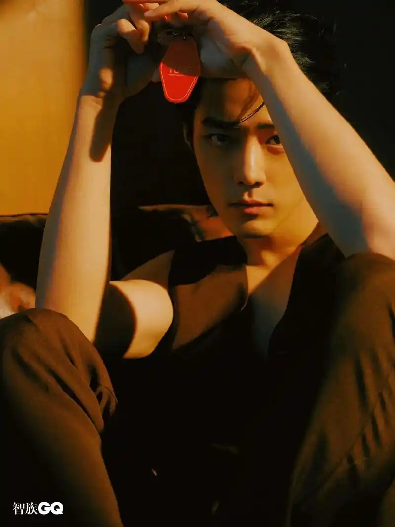 肖战 #肖战时尚杂志封面图 肖战太迷人了 - 抖音