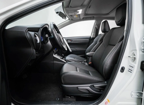 首页 图库 广汽丰田 雷凌双擎e  空间 厂商指导价: ?万