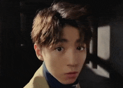 今日份的王俊凯动图来袭 卡姿兰大眼睛很是吸引人