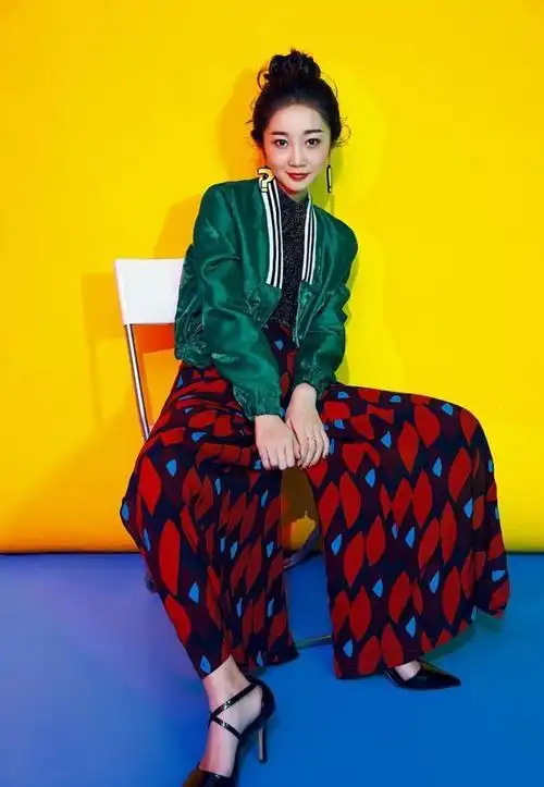 潜心演绎不负热爱  90后"喜剧花旦"陈嘉男尽显多面可能