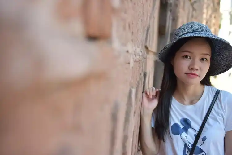 新手第一次上传女朋友的照片,希望每次都能进步