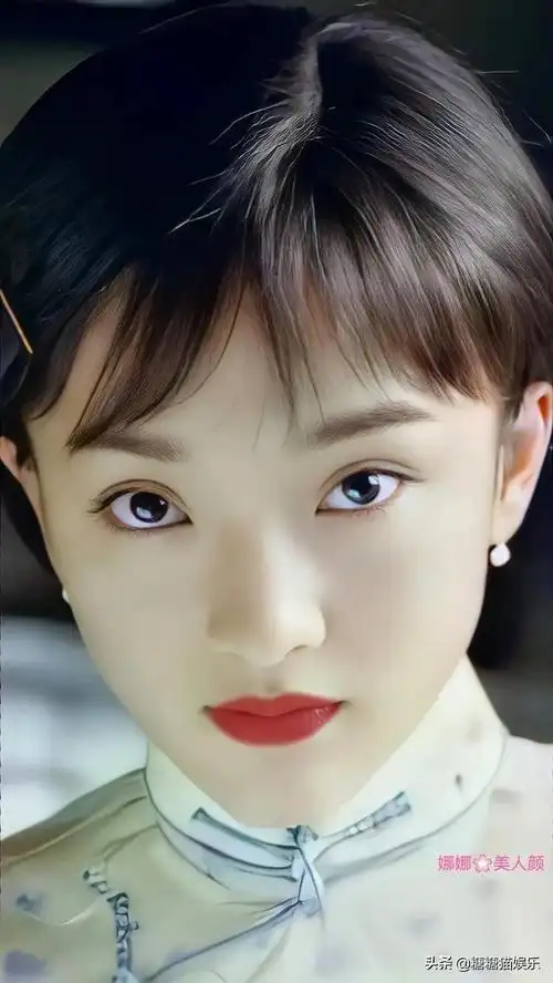 年轻时的周迅太美了俏皮可爱好有灵气啊