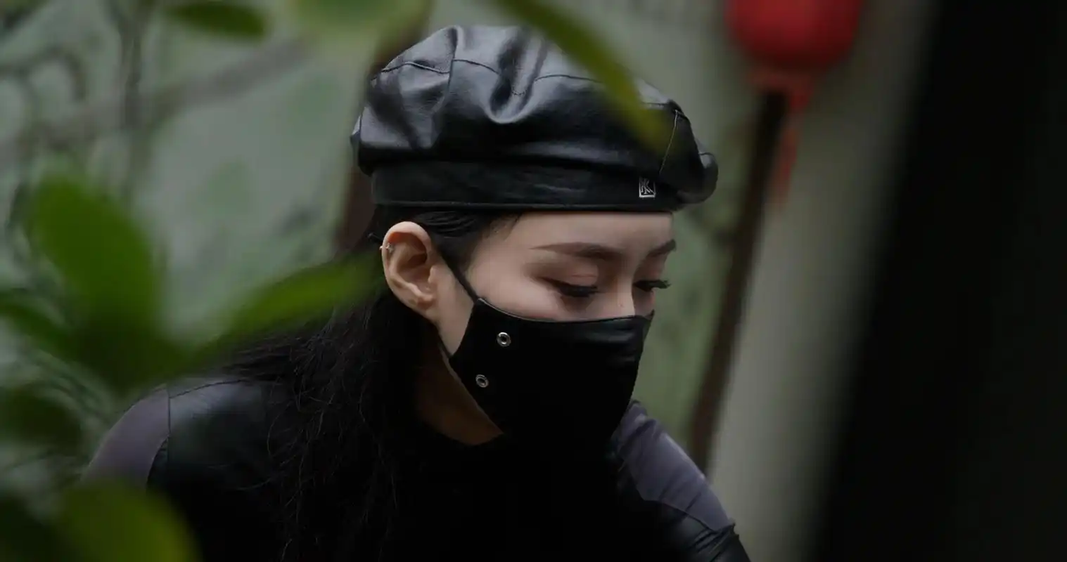 中高艺火凤凰天花板大美女又来了#过膝长靴 #女杀手 #女特工 - 抖音