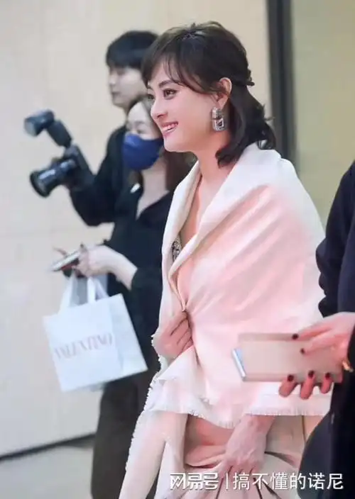 孙俪一夜之间变漂亮很明显