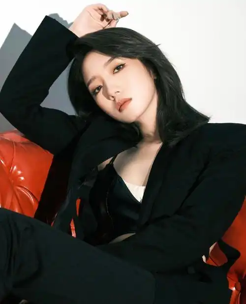 孟美岐巴黎欧莱雅pro品牌大使##孟美岐pick的pro##孟美岐