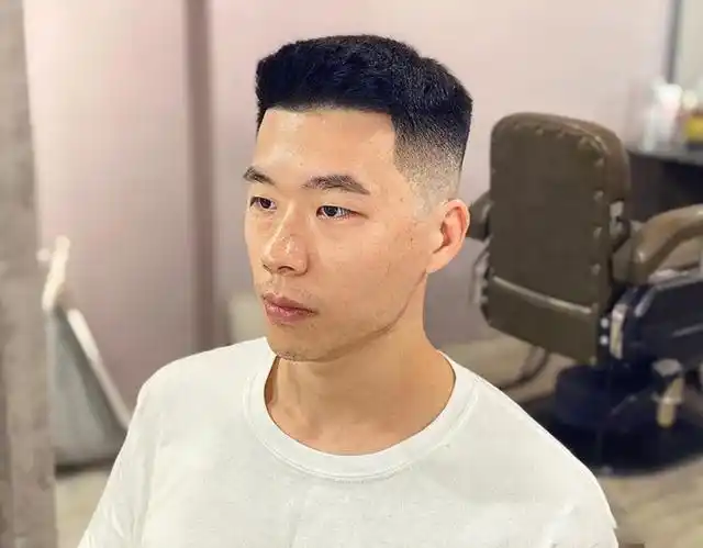 30岁男士适合什么发型 轻熟男发型设计-发型设计-帅哥发型网