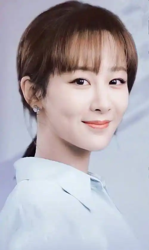 《余生》人气口碑双丰收,肖战和杨紫够养眼,不要带着偏见去追剧_现实