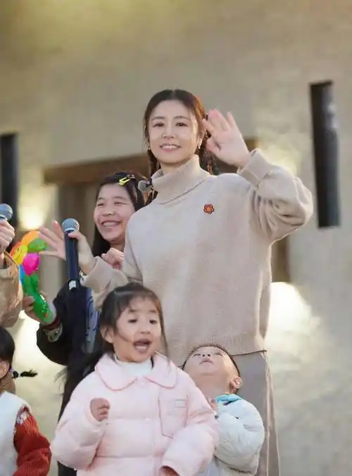 林心如方否认参加浪姐,经纪人发声回应,网友:期待林制片新剧