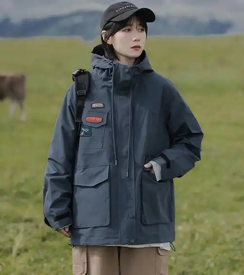 口袋连帽工装外套女宽松中性日系春秋季复古机能轻户外冲锋衣夹克