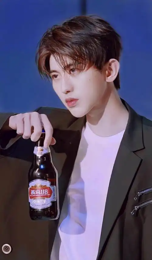 蔡徐坤代言,年轻人最喜爱的燕京啤酒
