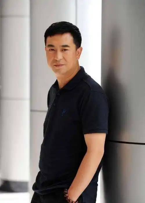 《蜗居》,《浮沉》,《一仆二主》,《白鹿原》,《美好生活》等等,每一