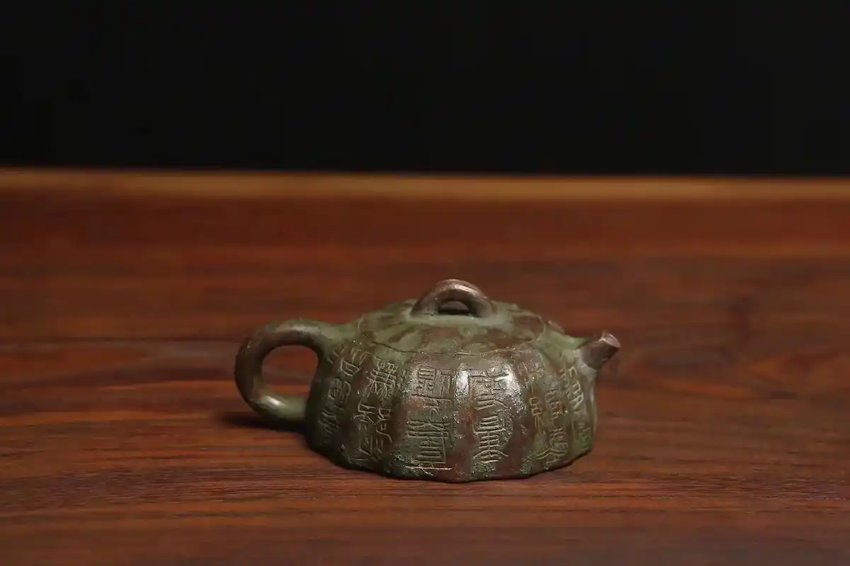 宜兴紫砂壶 秦权:仿青铜器.迷你款100cc 段泥胚体. - 抖音