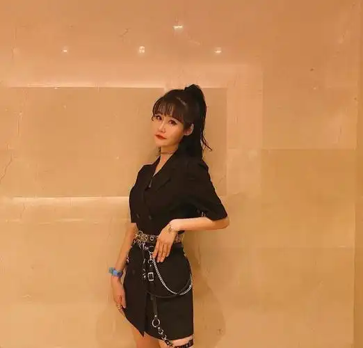 腾讯体育的心机之作,球场内外,青春记忆里的nba,cba和美女主播