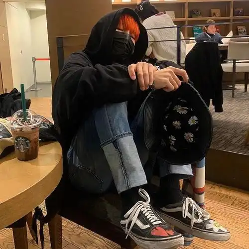 权志龙真爱粉的日常打扮