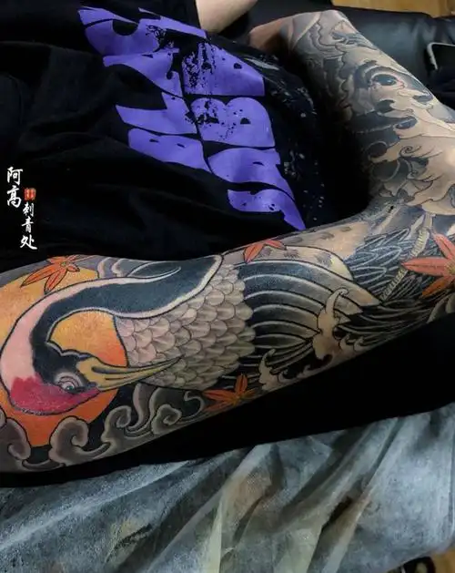 传统花臂纹身图片_手臂新传统纹身图案