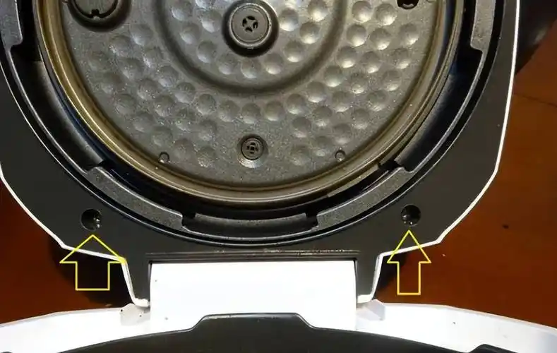 福库电饭锅维修提示锅盖未合上故障