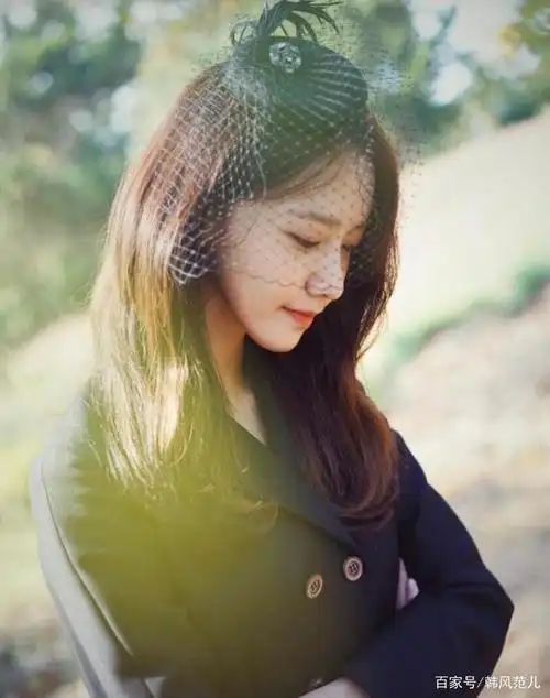 林允儿的侧脸更是不用多说,简直太美了.