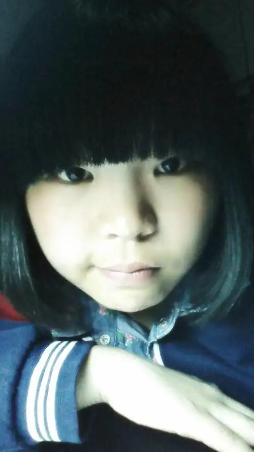 我是女生,15岁,现在还在上学可以如何打扮自己,清纯又可爱