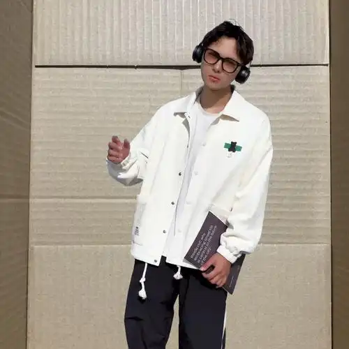 信誉进行精挑细选,该商品选自上海地区的淘宝集市"首席潮男服装搭配"