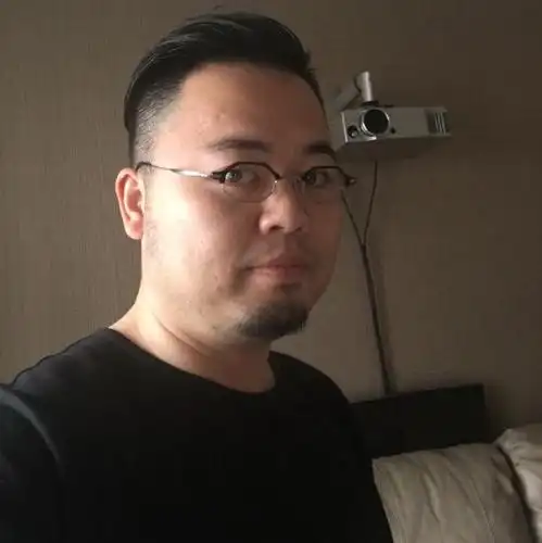 陈女士 27岁 无言的爱是抵达心灵最快途径 何先生 39岁 希望彼此给