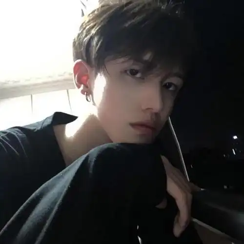 qq帅气干净男生头像,男生头像图片-回车桌面