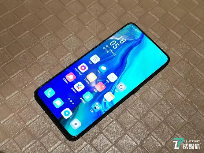升降结构更成熟,拍照性能大跃进,oppo reno 10倍变焦版评测 | 钛极客