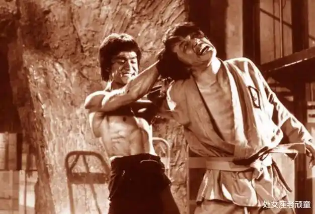 李小龙系列深度分析李小龙和成龙谁更能打