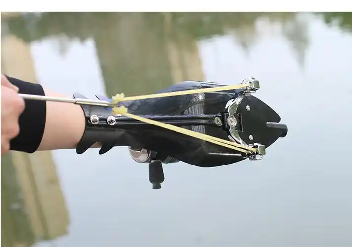 新款射鱼神器打鱼弹弓高精准度鱼镖套装带激光捕鱼鱼鳔鱼箭弹工 实惠