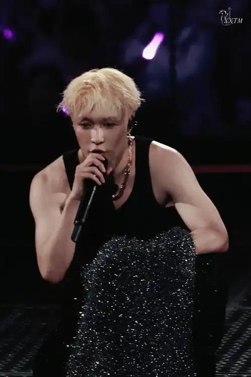 张艺兴成都演唱会##张艺兴成都演唱会让粉丝点歌##张艺兴大航海卧远