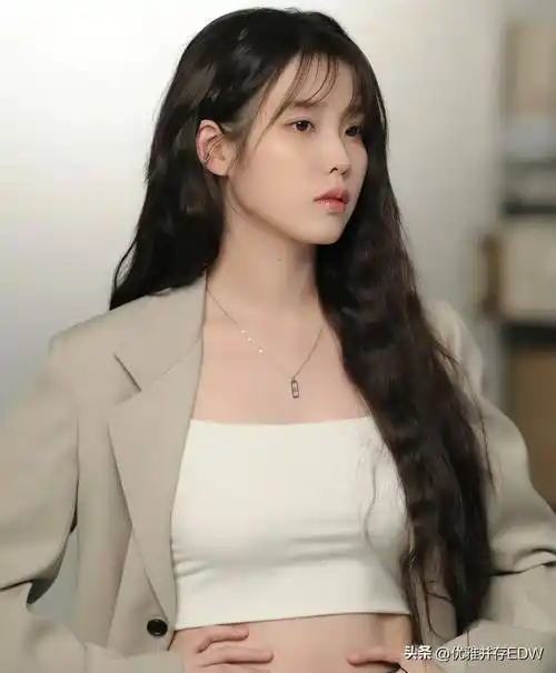 甜美且不失性感女神|李知恩(iu)_大奖_音乐_fantasy