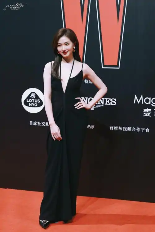 万茜爆改长发##万茜长发