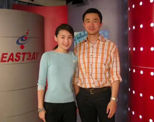 又一位主持人因病"消失"于荧幕,网友:可惜|程雷|李咏|主持人_新浪新闻