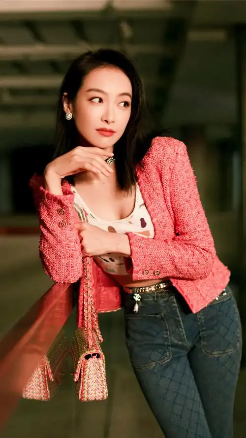 宋茜浪漫穿搭色彩