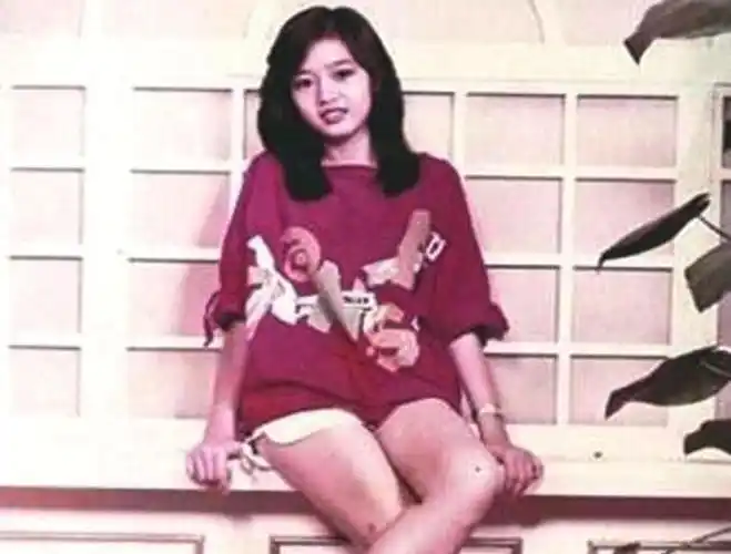 回顾朱丽倩的卑微让人看到了娱乐圈冰冷残酷的不公平