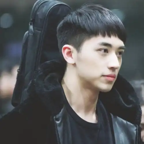 许魏洲 早期机场饭拍