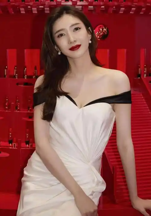 江疏影却用勇气征服了世界!_生活_照片_看法