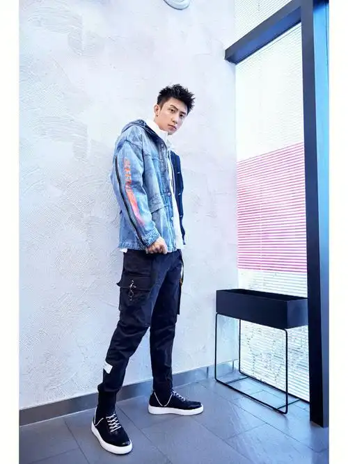 黄景瑜真是能扛住近照