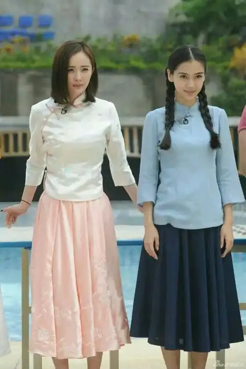 杨幂被问工作时遇到生理期怎么办?网友:她和杨颖的差距一目了然