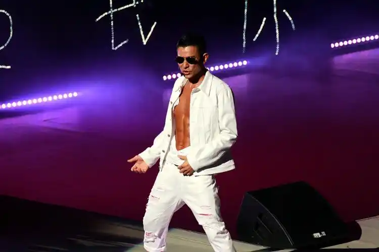 2013刘德华(老大)北京演唱会(二) 喜欢的进来呀!