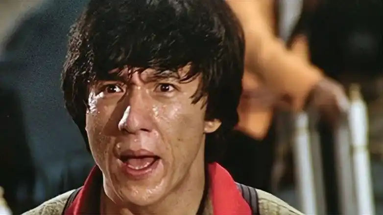 a计划成龙对上司不满强行抓人长官都看呆了