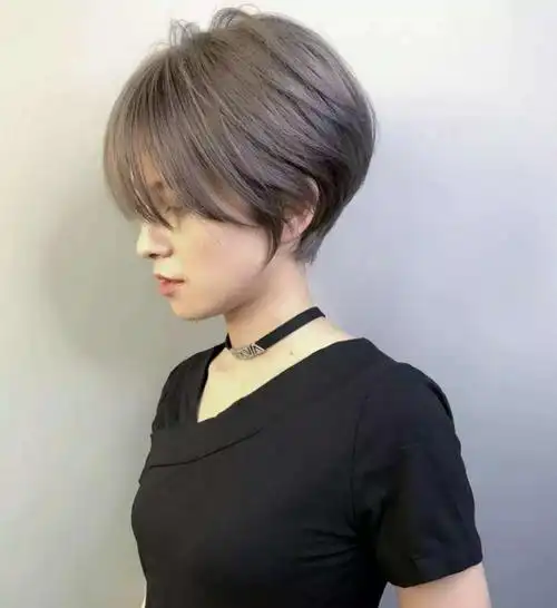 短发烫卷打薄了再洗直是什么效果