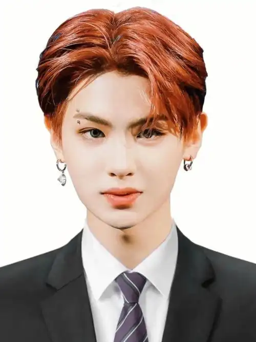 黄明昊那些年的证件照